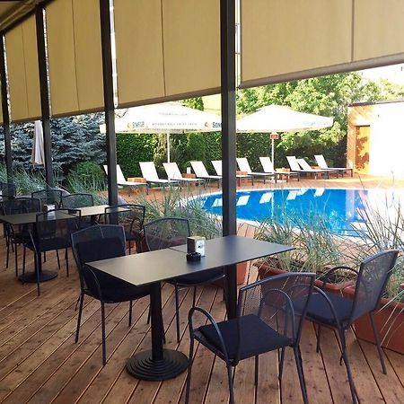 Hotel Perperikon Kardzsali Kültér fotó