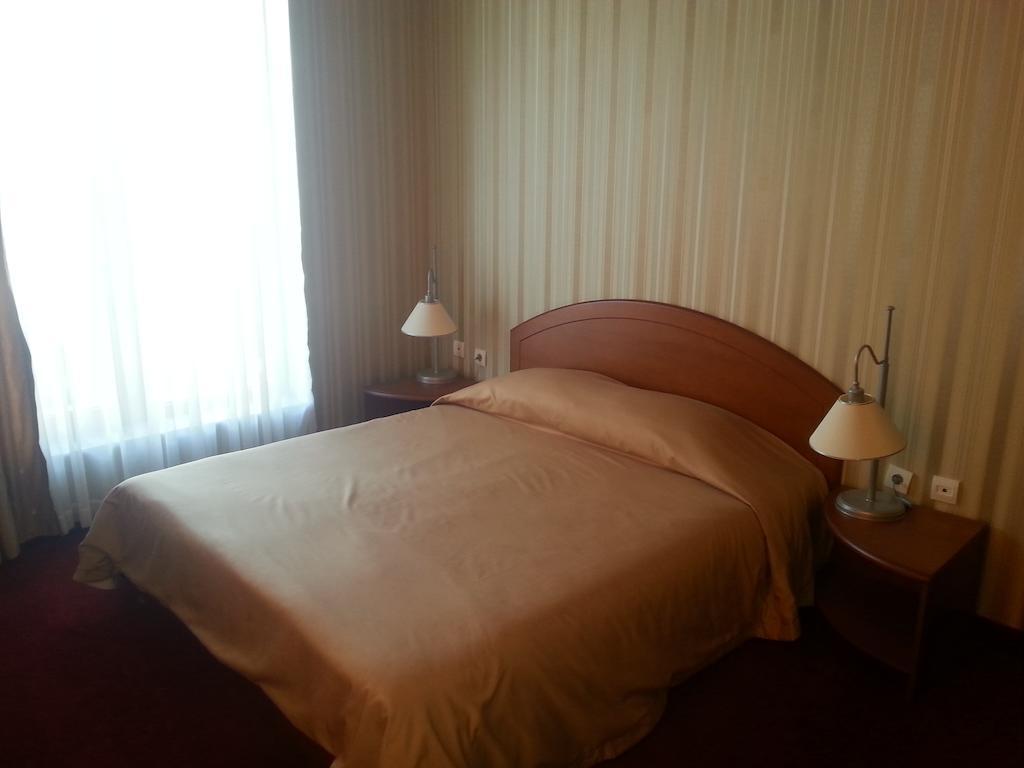 Hotel Perperikon Kardzsali Szoba fotó