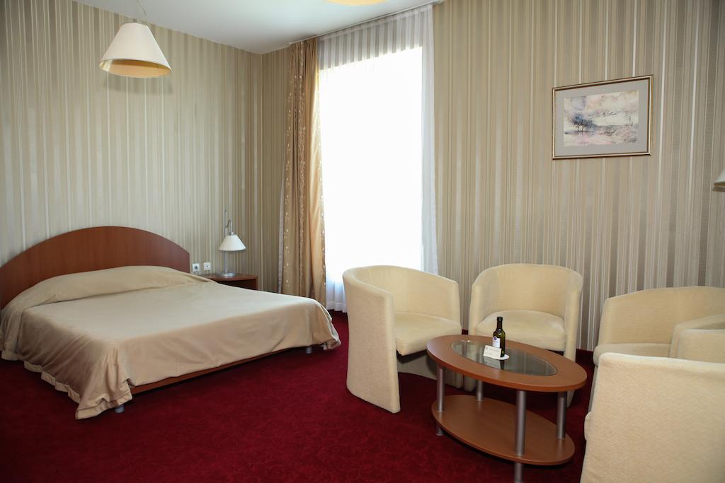 Hotel Perperikon Kardzsali Szoba fotó