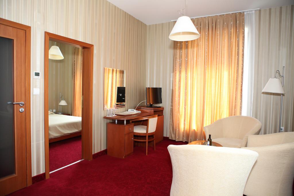Hotel Perperikon Kardzsali Szoba fotó