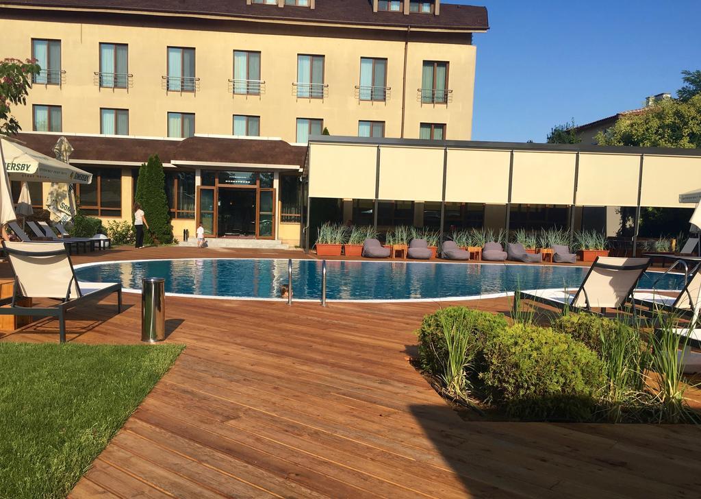 Hotel Perperikon Kardzsali Kültér fotó