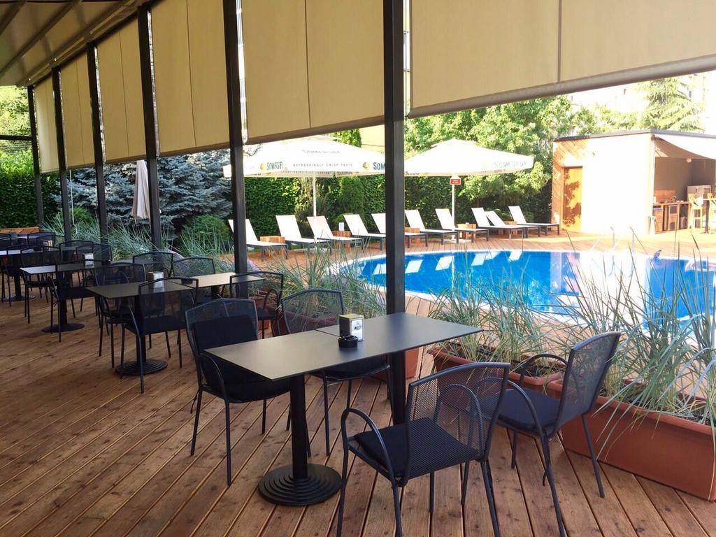 Hotel Perperikon Kardzsali Kültér fotó